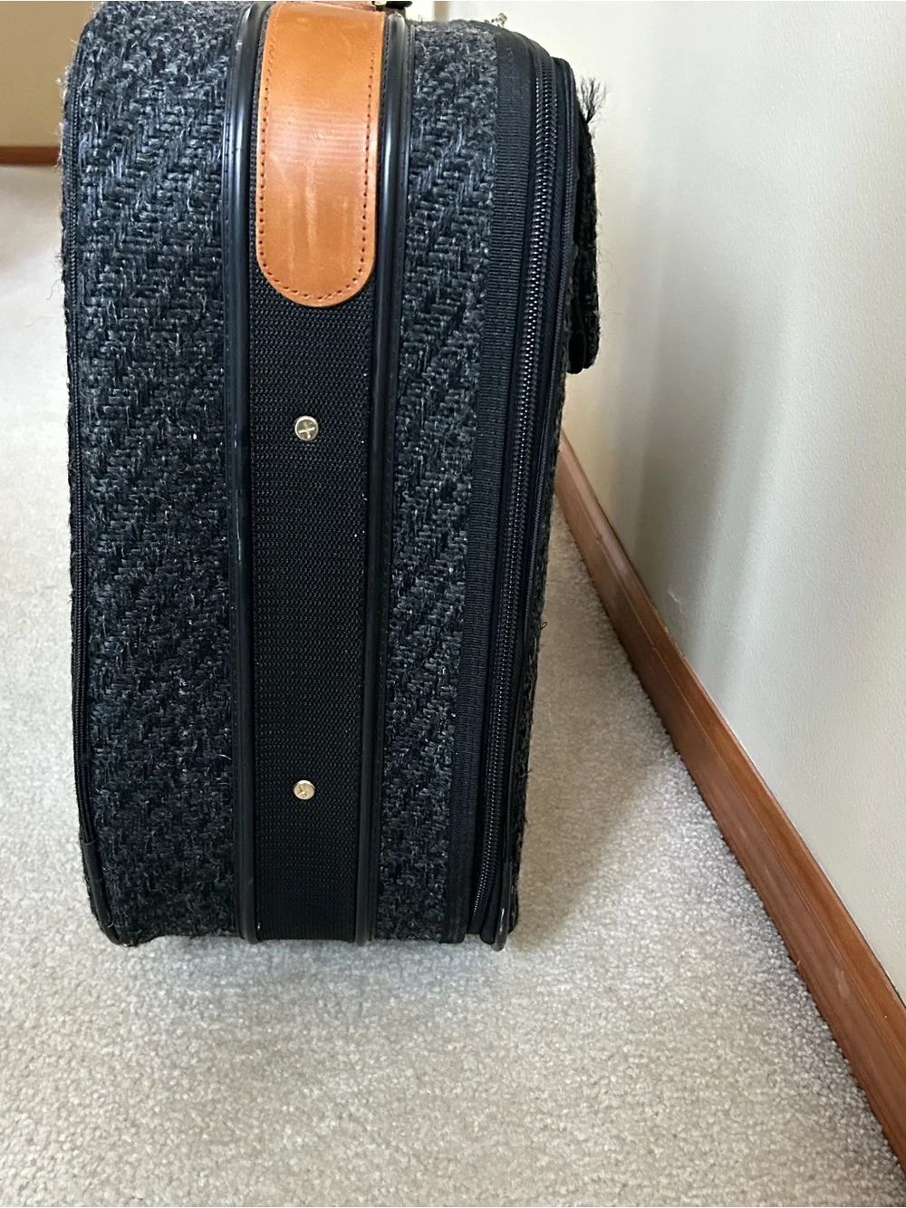 Oscar de la Renta travel luggage suitcase wheeled bag tweed